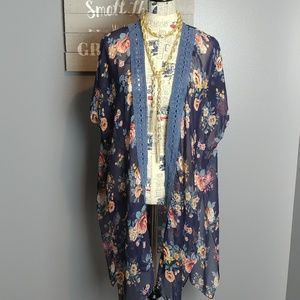 NWT Kimono - floral